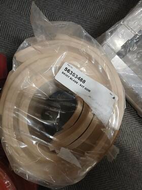 56383488 Advance Skirt Kit New