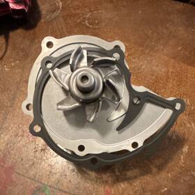 8fg4y7 Aftermarket Toyota Forklift 4y7 Model Water Pump
