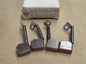 131141q Baker Material Handling Brush Set