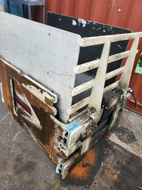 25d-ccs-35ar2 Cascade Bale Clamp Forklift Attachment