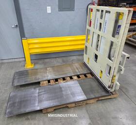 45e-pxs-382 Cascade Push Pull Slipsheet Forklift Attachment 60 Inch Forks