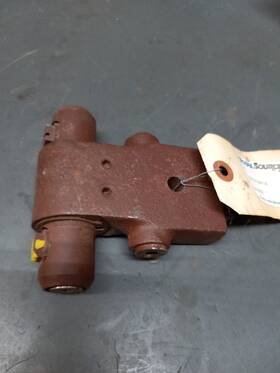 610838 Cascade Swivel Block Cac Forklift Part
