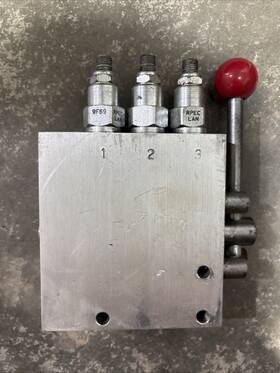 9k88 Cascade Pressure Regulator 3 Position Paper Roll Clamp Or Attchment Sun Hydraulics