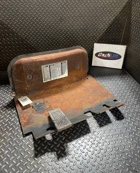 9341213800 Cat Cover-front Fits Caterpillar Good Used Hb1c 104