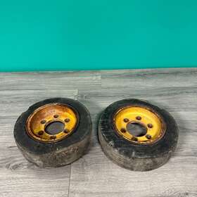 114487 Clark Forklift Wheels And Tires - 13 Inch C500 1/2 X 4 8