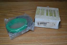 Clark 1813016 Oem Material Handling Seal Kit - Sealed Package