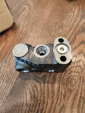 233471 Clark - Tilt Lock Valve