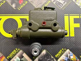 2741759 Clark Forklift Brake Master Cylinder #2741759 Key# 23.150