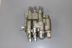 2799928 Clark Used 3 Way Hydraulic Control Valve