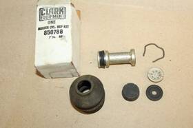 850788 Clark New Old Stock Equipment Master Cyl Repair Kit 1 Inch Cylinder