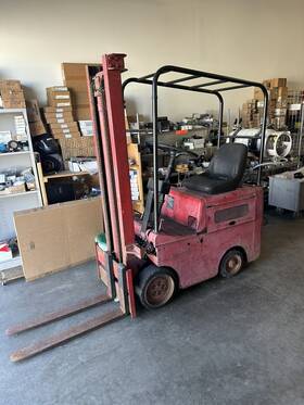 Ce-285ku99 Clark Clipper Forklift