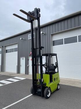 Gcs-12 Clark Forklift Excellent Condition Propane Automatic Triple Mast- Side Shift