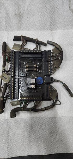 127315 Crown Distribution Board With Connector Plugs -