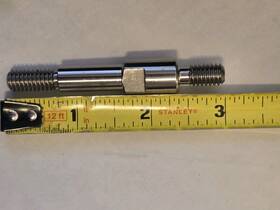 128134 Crown Threaded Shaft With Nuts Forklift Parts