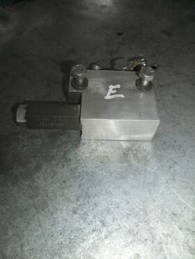 49045-750 Crown Relief Valve And Block Rw18