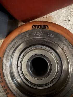 113763-302 Crown T6828 New Forklift Wheel 302 Compound Free Shipping