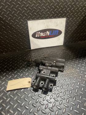 A213101 Daewoo Housing - Valve Fits Good Used Hbu1 165