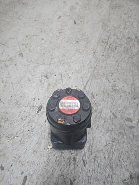150-1138 Danfoss Steering Orbital Valve