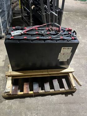 18-125-13 Deka 2019 Forklift Stacker Battery 18 Volt