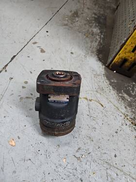 241-1002-001 Eaton Steering Orbital Valve