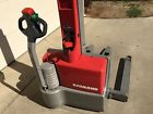 Emb-10 Raymond 2002 Handylift