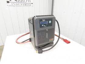 Ei3-hn-4yo Enersys Enforcer Impaq Forklift Battery Charger 24/36/48v 480v 3ph 2000ah