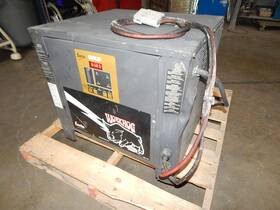 Wg3-12-865b Enersys Wg3-18-775b Workhog Forklift Battery Charger 24v 12cell 208/240/480v 3ph