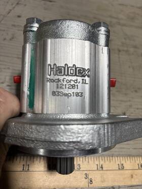 121201 Haldex Barnes Forklift Hydraulic Pump New
