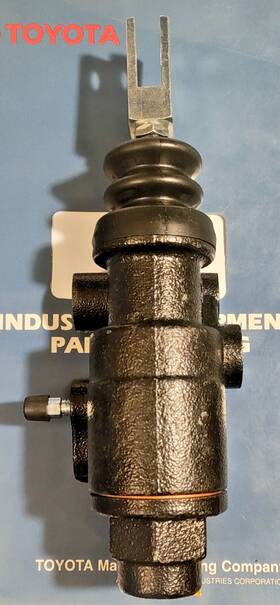 47210-20541-71 High Technology Toyota Master Cylinder With Push Rod Quality