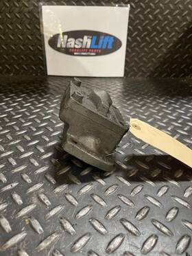 1335921 Hyster Pump - Transmission Fits Good Used Hbu1 181