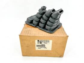 1339799 Hyster New 3 Handle Lever Boot Kit
