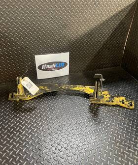 1351598 Hyster Crossmember Fits Good Used Hb1c 104