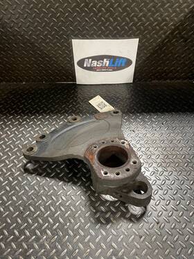 1351935 Hyster Bracket - Axle Lh Fits Good Used Hb1c 106