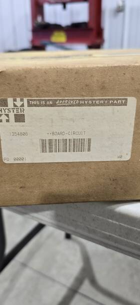 1354806 Hyster Circuit Board Genuine Replacement Part
