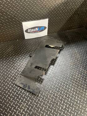 1375862 Hyster Plate-floor Fits Good Used Hb1c 106