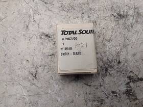 1498406 Hyster Switch-sealed