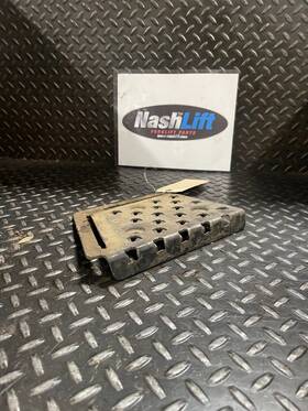 1544415 Hyster Plate Tread R.h Fits Good Used Hbu1 182