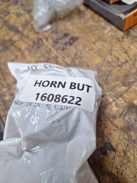 1608622 Hyster Button Horn P/n
