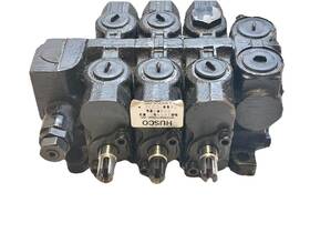 Yt580000026 Hyster 580000026 8500786 3 Spool Hydraulic Valve Yale Oem