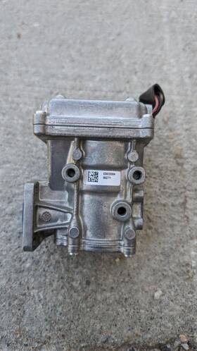 5820075-76 Hyster E2033001 Yale Epr 4019119 / Electronic Pressure Regulator