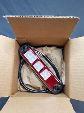 Hy1556324 Hyster Oem Forklift Led Brake / Back Up Tail Lamp Light 1556324