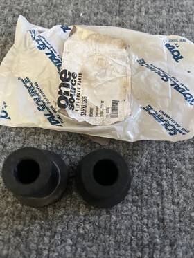 Hy373875 Hyster Set Of 2 Grommet Forklift Parts