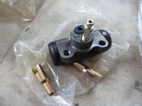 Bp-1996 Intrupa Intupa Wheel Cylinder For Hyster Forklift