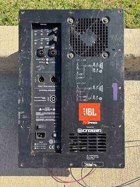 Gcj2000de10 Jbl 338361-002 230v Crown Mpro Amplifier Amp 2400w 10a 50hz Untested