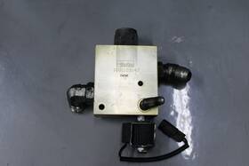 1001103147 Jlg Used Lull Skytrak Extend Lockout Valve