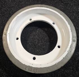 2915012 Jlg Qty 1 Scissor Lift Tire/wheel Non-marking 323x100 5 Bolt Holes