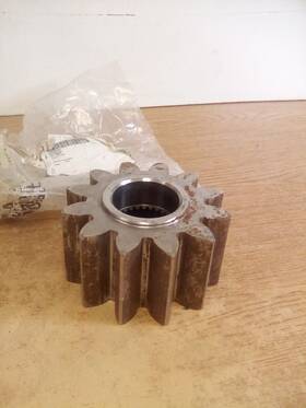 923132.0001 Kalmar 9231320001 Rotating Yoke Gear Inch Read Description