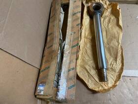 159508 Komatsu Piston Rod New Oem Read