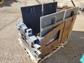 3-0402-1 Meyer 1 Ton Forklift Bale Carton Clamp Attachment Class 2 Carriage