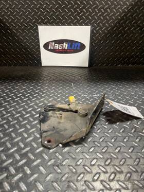 91a54-10200 Mitsubishi Bracket - Steering Column Lh Fits Good Used Hbu1 55